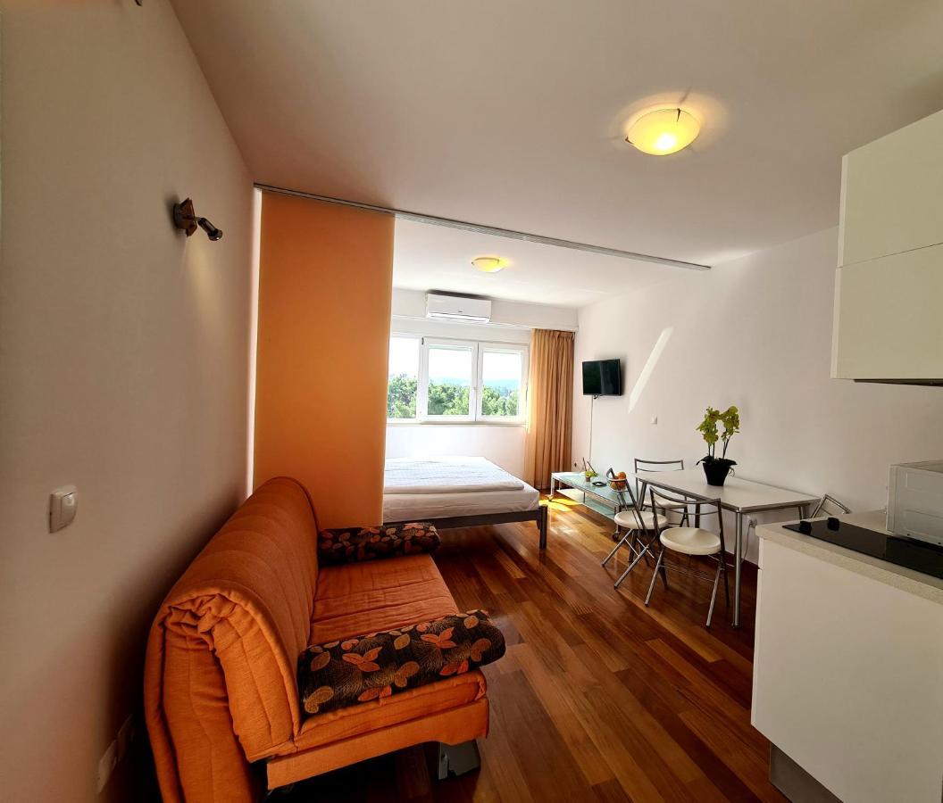 Apartments Veronika Makarska Exterior foto