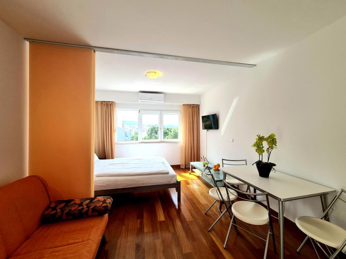 Apartments Veronika Makarska Exterior foto